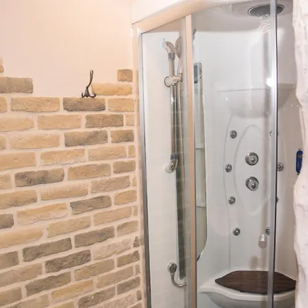 Il Castello Di Perano