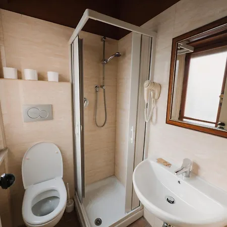 Отель Il Castello Di Perano